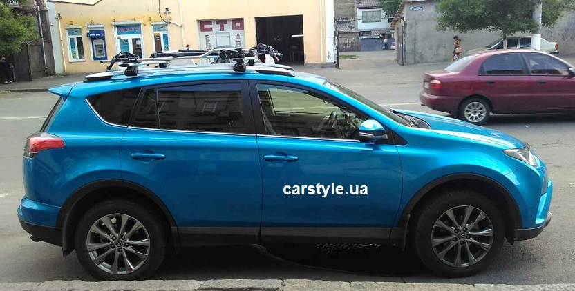 toyota-rav4-thule-757-wingbar-thule-proride-598-2.jpg