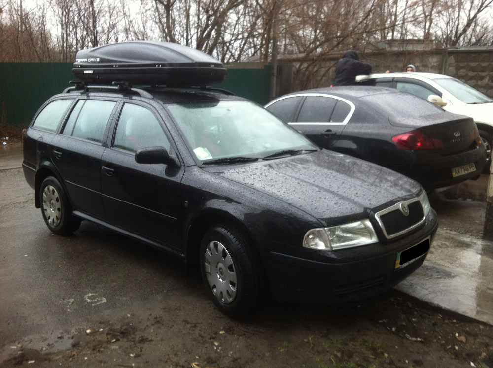 Бокс Terra Drive-480 (черный) на Skoda Octavia
