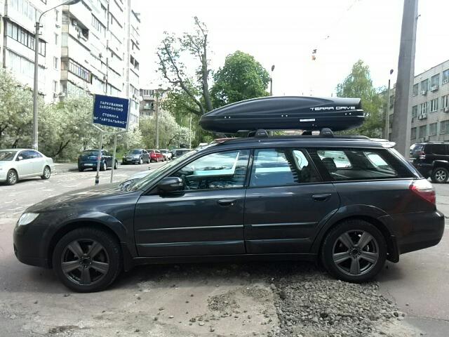 Багажник Whispbar Flush и бокс Terra Drive-480 (черный) на Subaru Forester