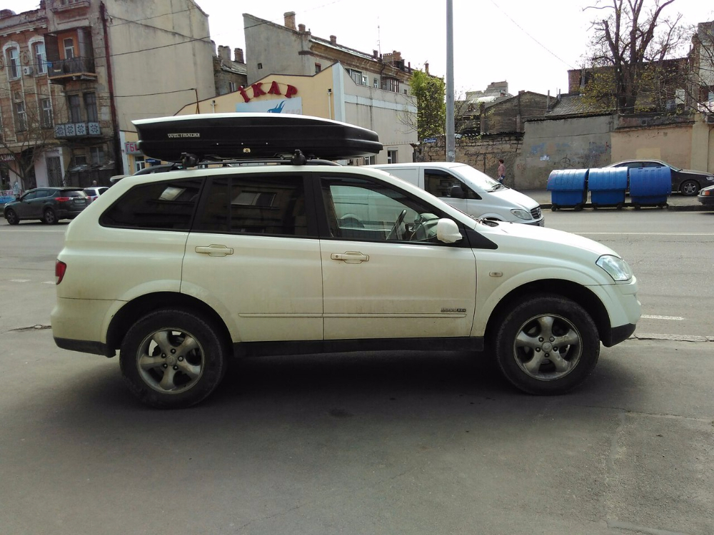 Бокс WTR-600 (черный) на SsangYong Kyron