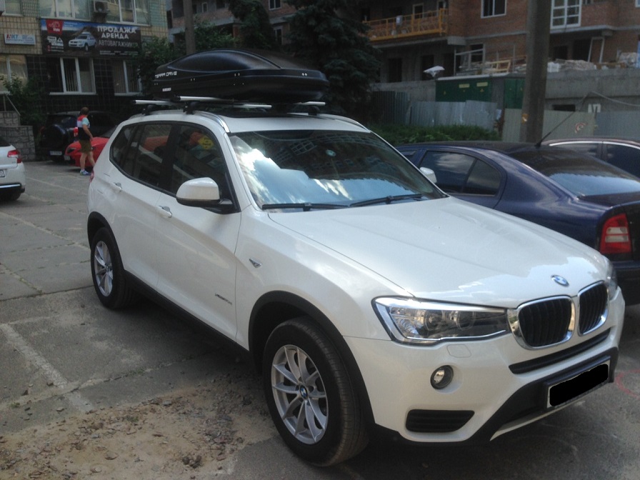 Багажник Thule-753 с поперечинами WingBar и бокс Terra Drive-480 (черный) на BMW X3
