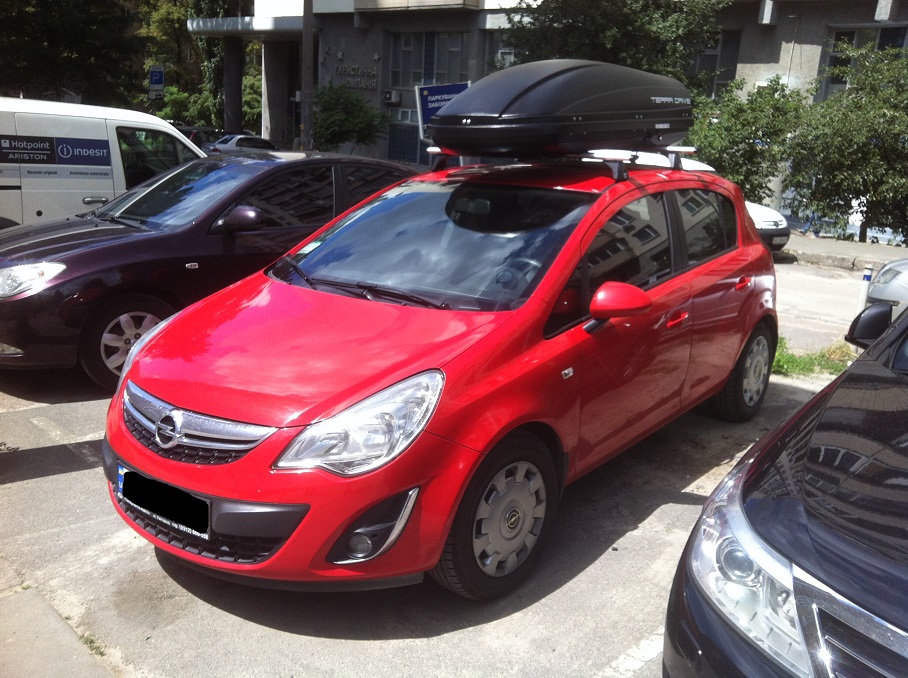 Бокс Terra Drive-440 (черный) на Opel Corsa