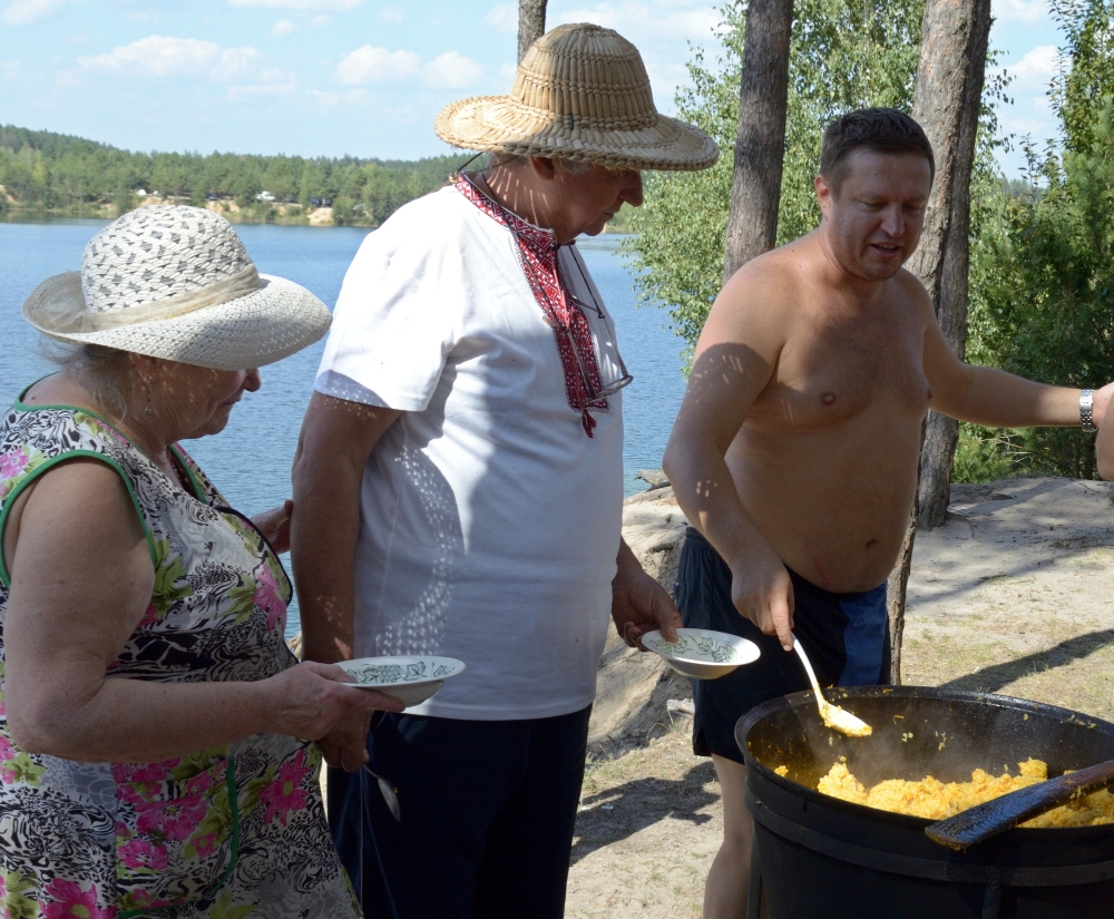 ...не пропускайте без очереди ...