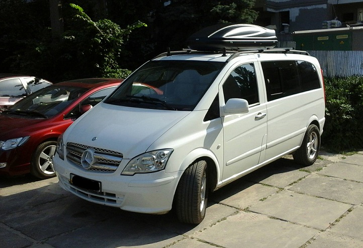 Багажник Kenguru Rails Lux и бокс Terra Drive-480 (черный) на Mercedes Vito