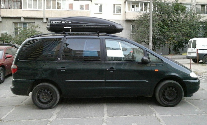 Багажник Kenguru Rails Stl и бокс Terra Drive-480 (черный) на Ford Galaxy