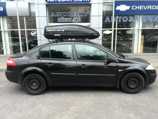 Бокс Terra Drive-440 (черный) на Renault Megane