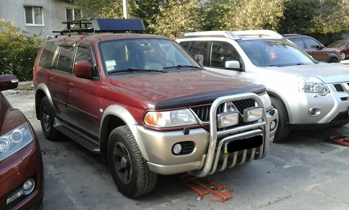 Багажник Kenguru Rails Stl и корзина "Экспедиция S" на Mitsubishi Pajero
