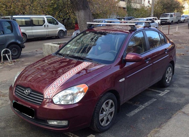 Багажник Amos Dromader Wind Plus на Hyundai Accent