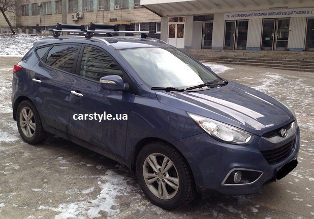 Багажник Thule-753 с поперечинами Stream и крепление Amos SkiLock-3 на Hyundai ix35